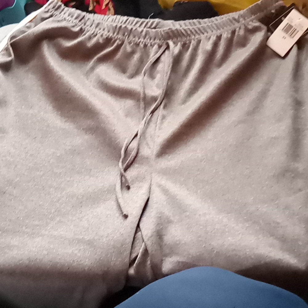 Pants - Picture 3 of 4